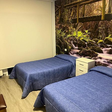 Hostal Y Albergue Carpinteiras Rodeiro Экстерьер фото