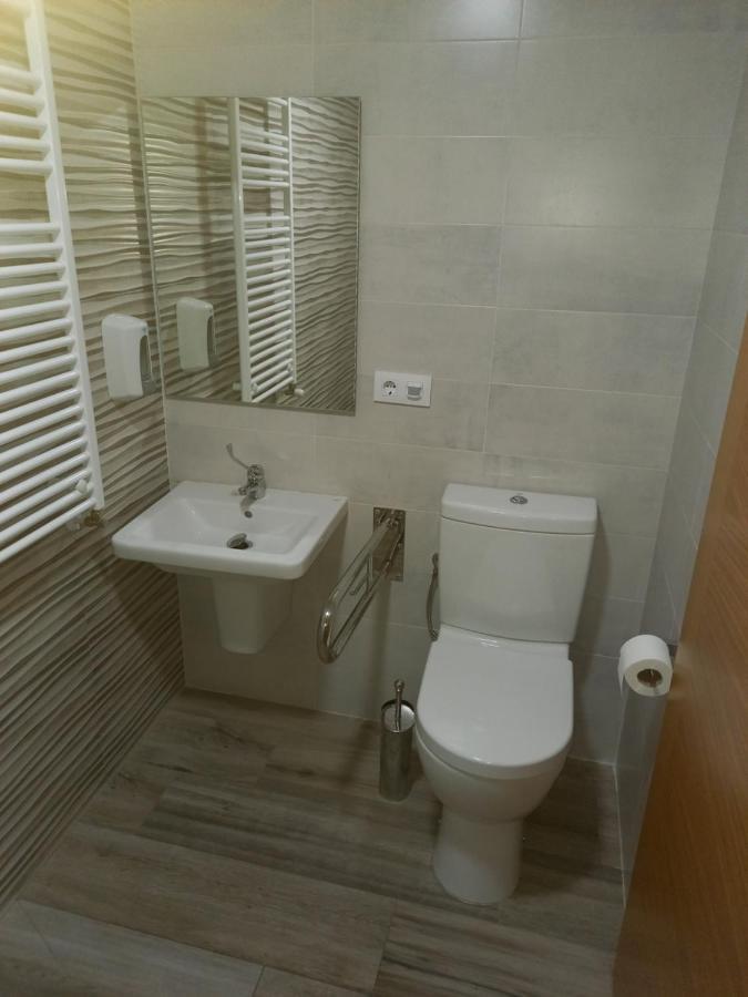 Hostal Y Albergue Carpinteiras Rodeiro Экстерьер фото