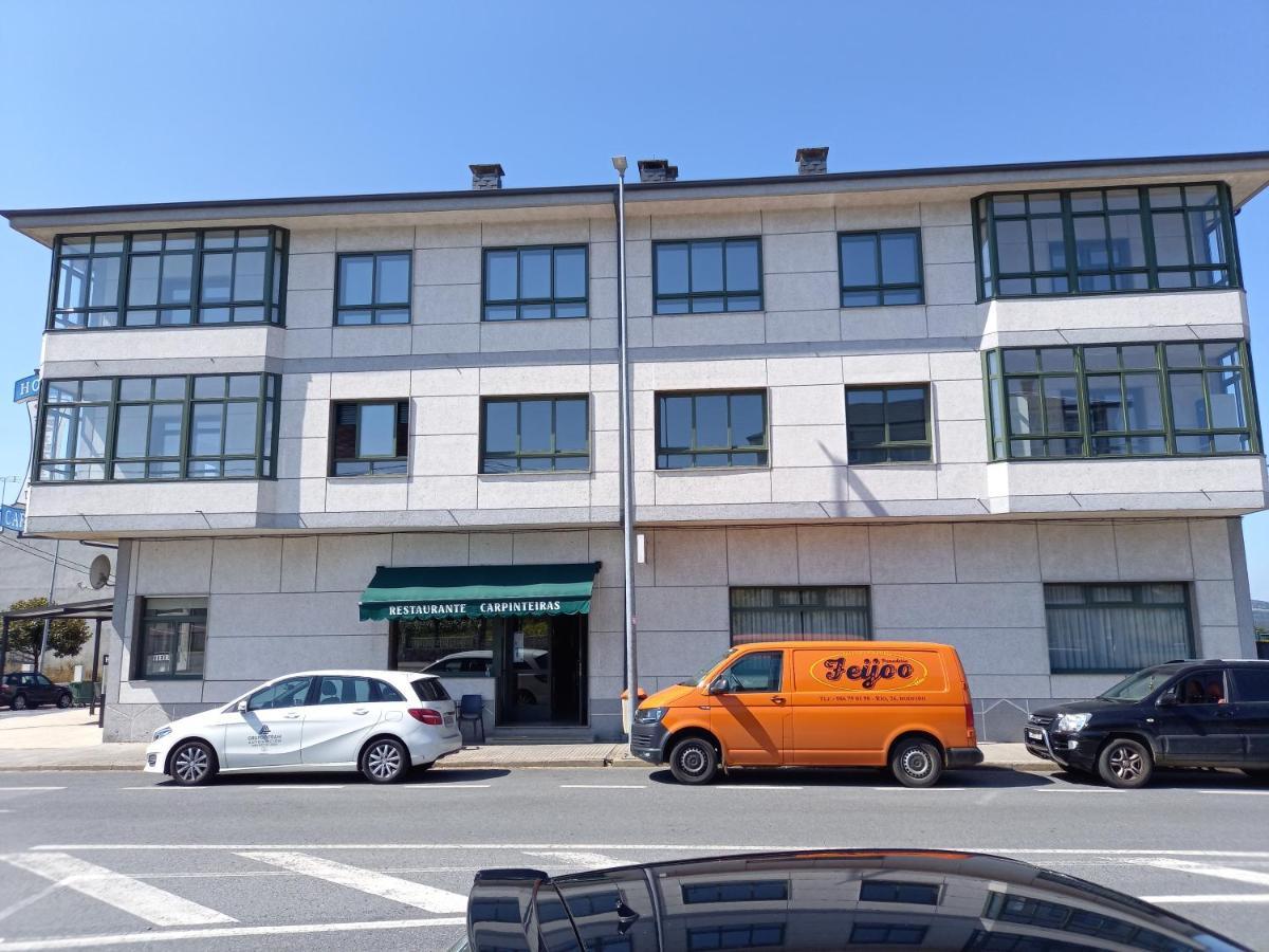 Hostal Y Albergue Carpinteiras Rodeiro Экстерьер фото