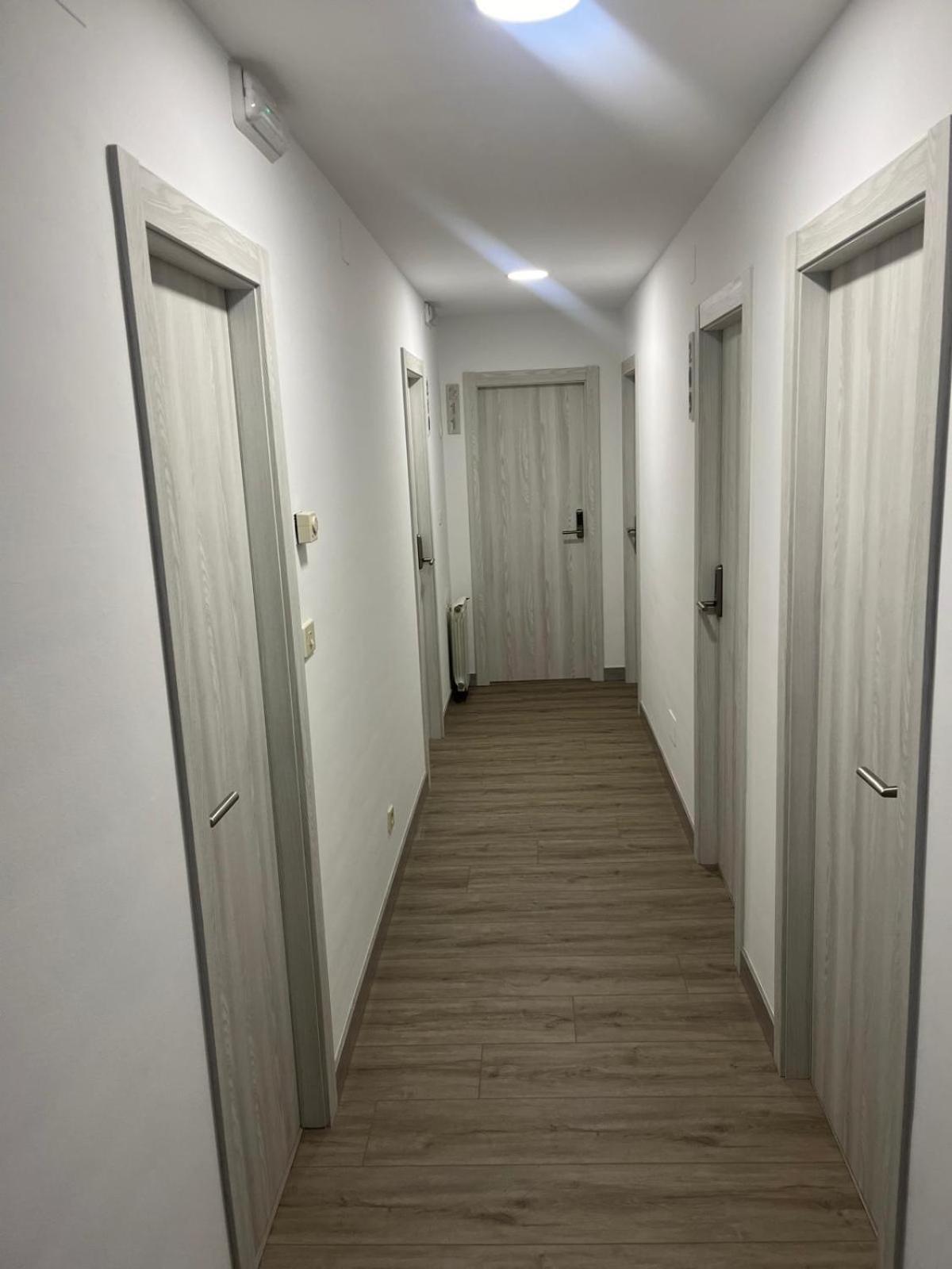 Hostal Y Albergue Carpinteiras Rodeiro Экстерьер фото